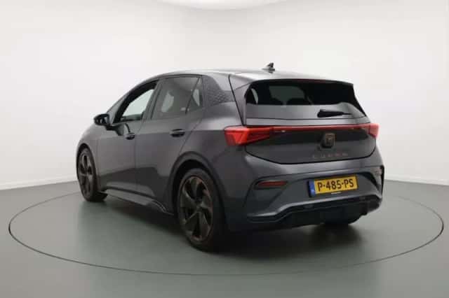 CUPRA Born (2022) thumbnail 3