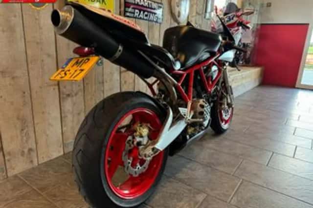 DUCATI 1000 (2005) thumbnail 5