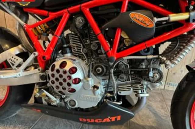 DUCATI 1000 (2005) thumbnail 6