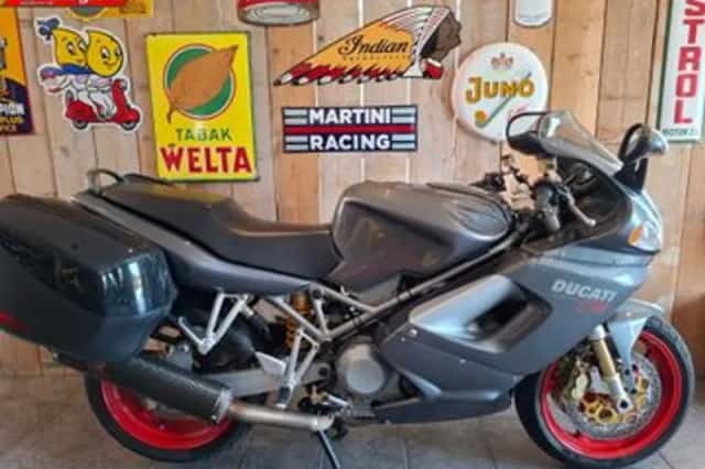 DUCATI ST (2003) thumbnail 1