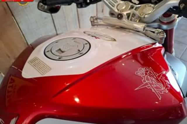 MV AGUSTA BRUTALE (2015) thumbnail 6