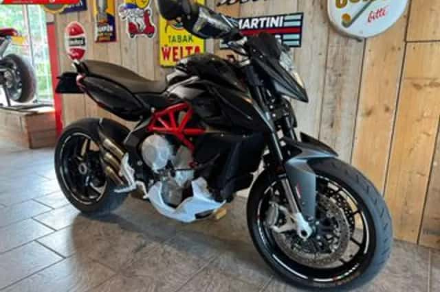 MV AGUSTA RIVALE (2017) thumbnail 2