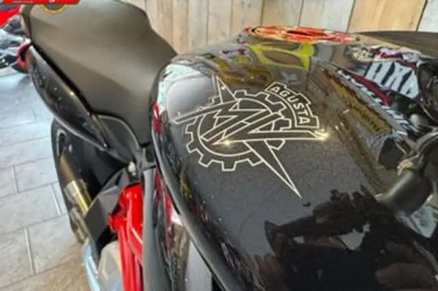 MV AGUSTA RIVALE (2017) thumbnail 6