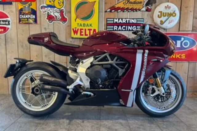 MV AGUSTA SUPERVELOCE (2025) thumbnail 2