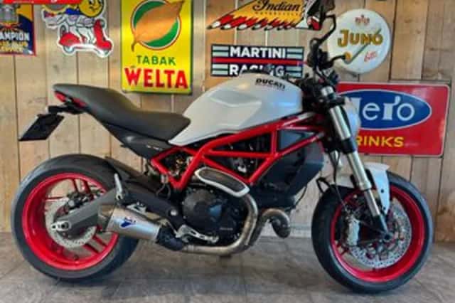 DUCATI MONSTER (2017) thumbnail 1