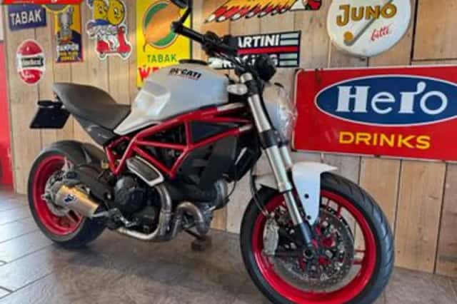 DUCATI MONSTER (2017) thumbnail 2