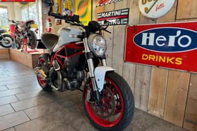 DUCATI MONSTER (2017) thumbnail 3