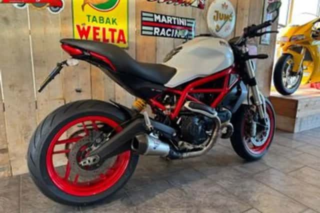 DUCATI MONSTER (2017) thumbnail 4