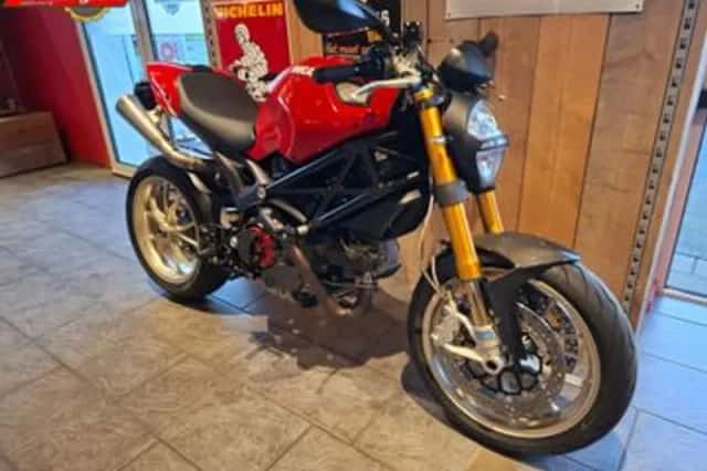 DUCATI M 1100 S (2009) thumbnail 3