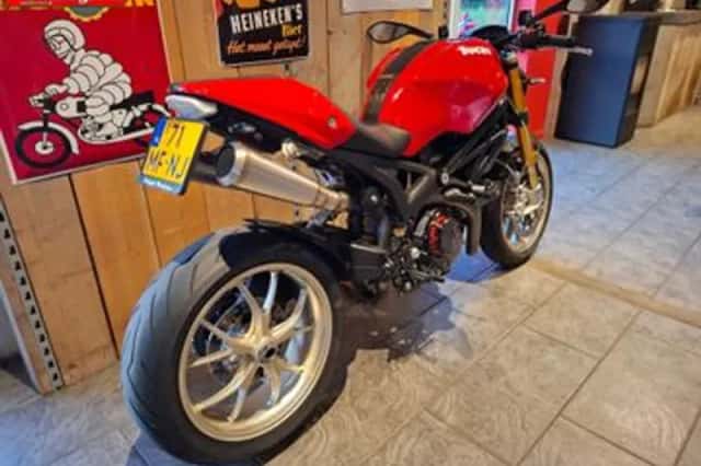 DUCATI M 1100 S (2009) thumbnail 4