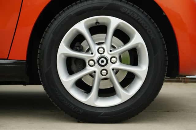 Smart ForFour (2016) thumbnail 3