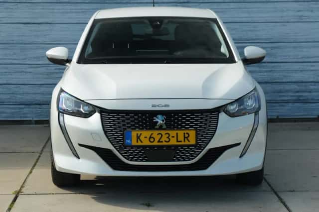 Peugeot e-208 (2020) thumbnail 5