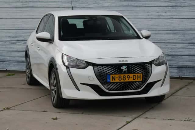 Peugeot e-208 (2021) thumbnail 6