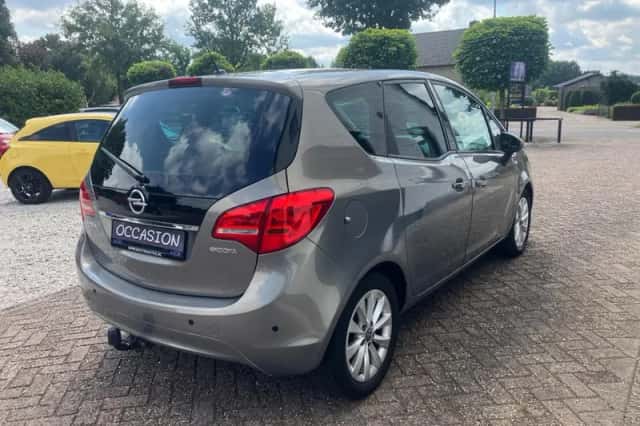 Opel Meriva (2012) thumbnail 4
