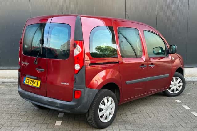 Renault Kangoo (2010) thumbnail 6