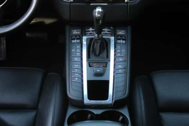 Porsche Macan (2014) thumbnail 16