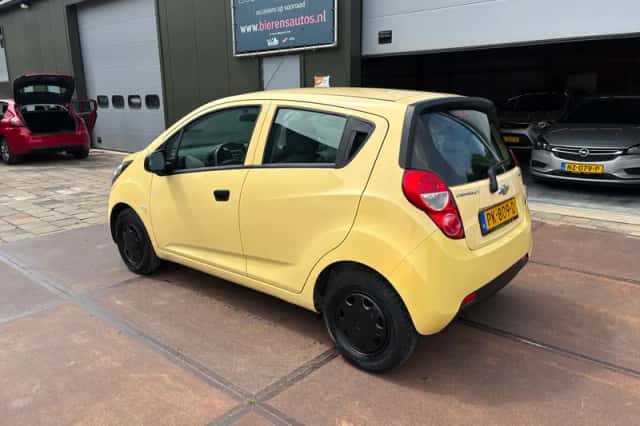 Chevrolet Spark (2013) thumbnail 3
