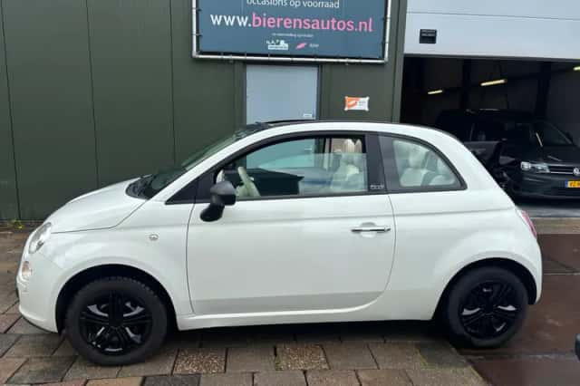 Fiat 500C (2010) thumbnail 2