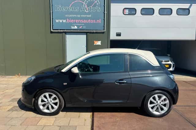 Opel Adam (2015) thumbnail 2