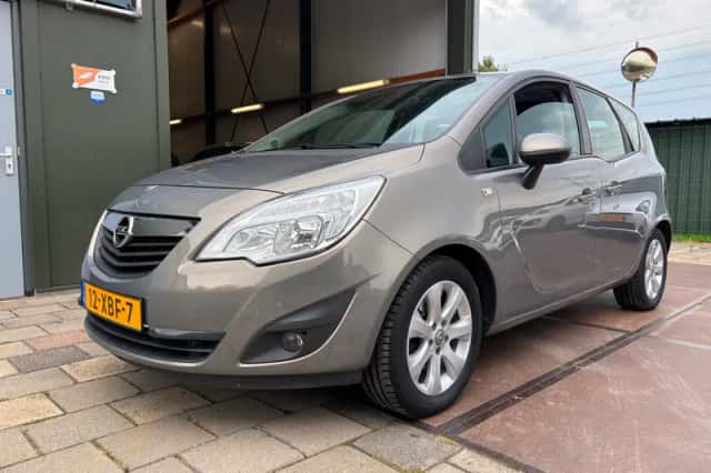 Opel Meriva (2012) thumbnail 1