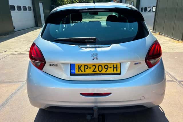 Peugeot 208 (2016) thumbnail 4