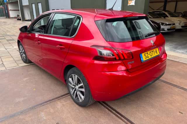 Peugeot 308 (2018) thumbnail 3