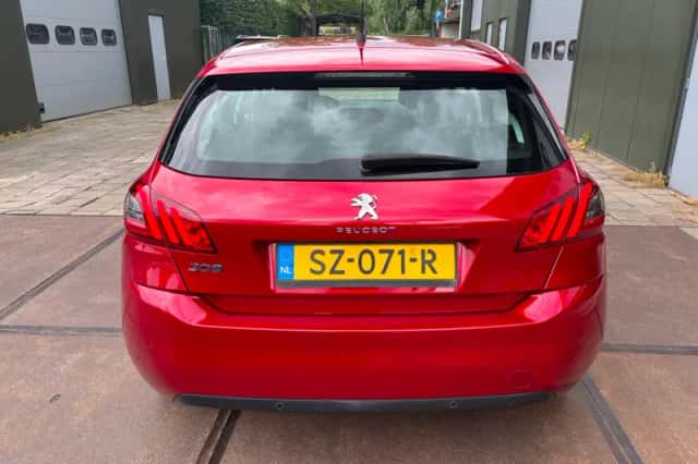 Peugeot 308 (2018) thumbnail 4
