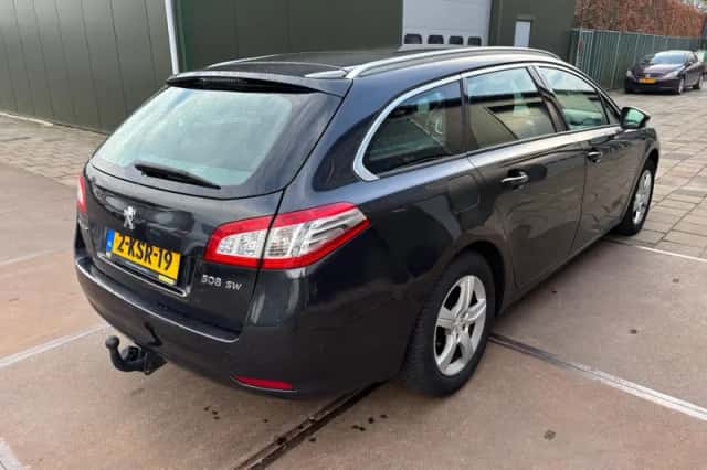 Peugeot 508 (2013) thumbnail 6