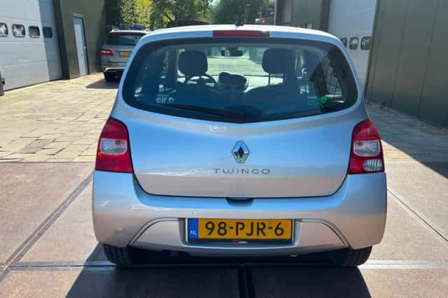 Renault Twingo (2011) thumbnail 4
