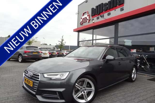 Audi A4 (2017) thumbnail 2