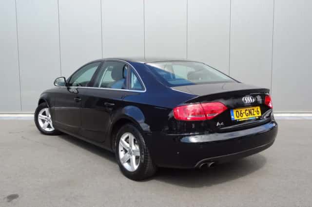 Audi A4 (2008) thumbnail 2