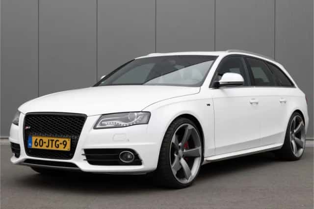 Audi S4 (2009) thumbnail 2