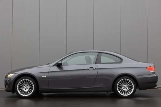 BMW 3-Serie (2009) thumbnail 3