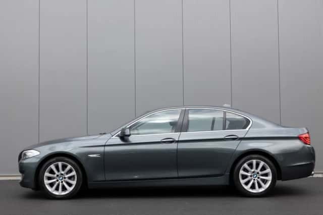 BMW 5-Serie (2010) thumbnail 3