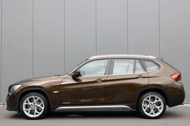BMW X1 (2010) thumbnail 3