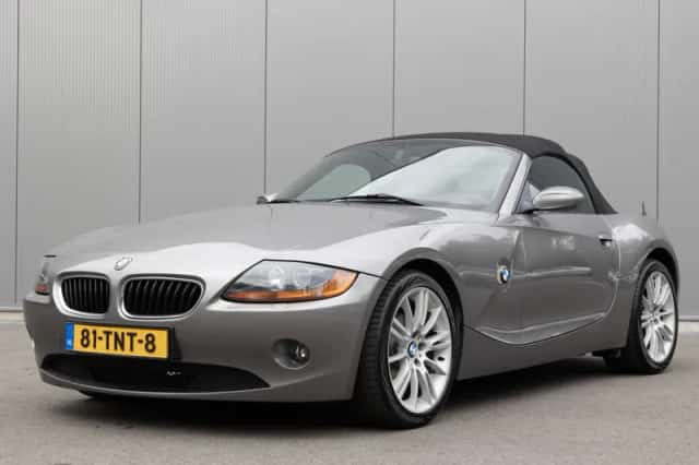 BMW Z4 (2003) thumbnail 3