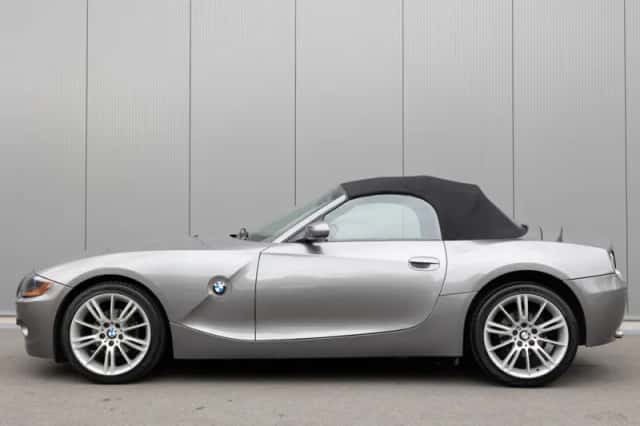 BMW Z4 (2003) thumbnail 5