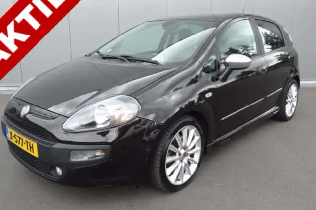 Fiat Punto (2010) thumbnail 1
