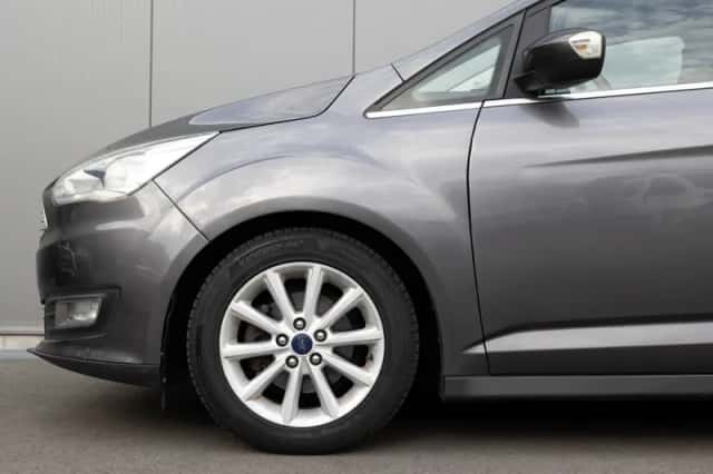 Ford C-Max (2015) thumbnail 4