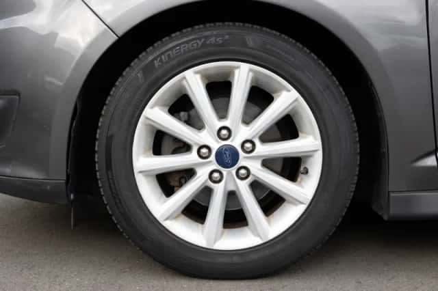 Ford C-Max (2015) thumbnail 5