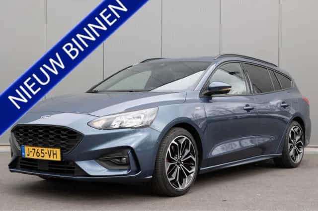 Ford Focus (2020) thumbnail 2