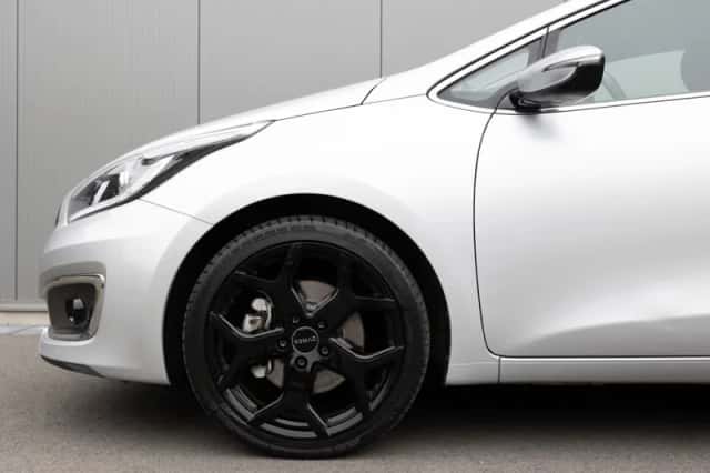 Kia Cee'd (2018) thumbnail 4