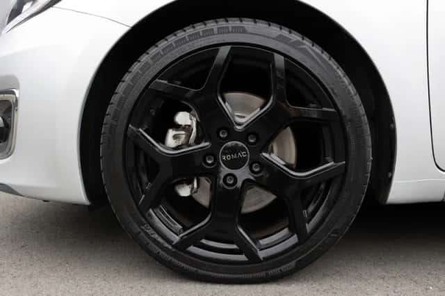 Kia Cee'd (2018) thumbnail 5
