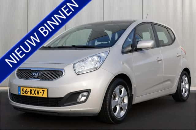 Kia Venga (2010) thumbnail 2