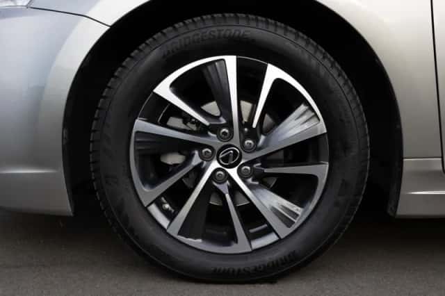 Lexus CT (2018) thumbnail 5