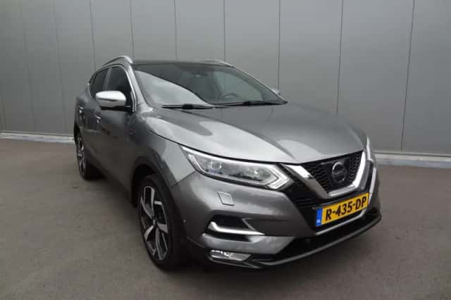 Nissan Qashqai (2017) thumbnail 4
