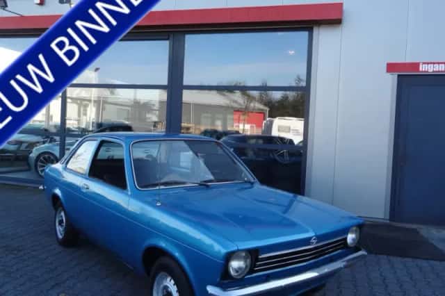 Opel Kadett (1976) thumbnail 1