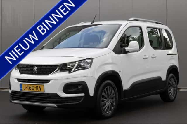 Peugeot Rifter (2020) thumbnail 2