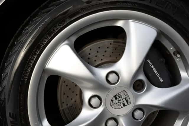 Porsche 911 (2000) thumbnail 6