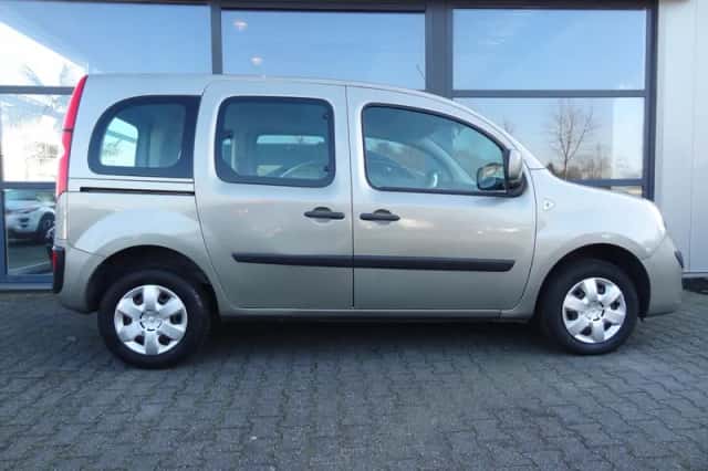 Renault Kangoo (2009) thumbnail 4